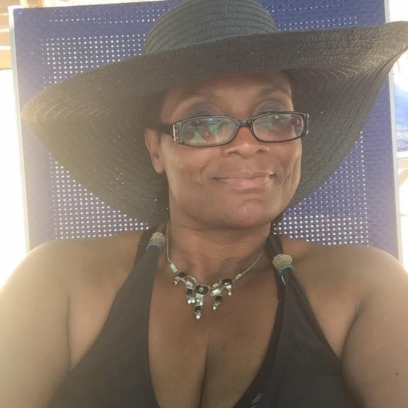 Meet your Posher, Daisy - Picture 5 of 6